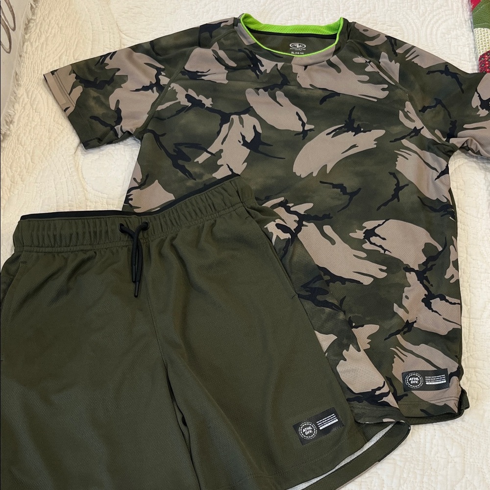 Athletic Works Kids Camo Set - Green and Black